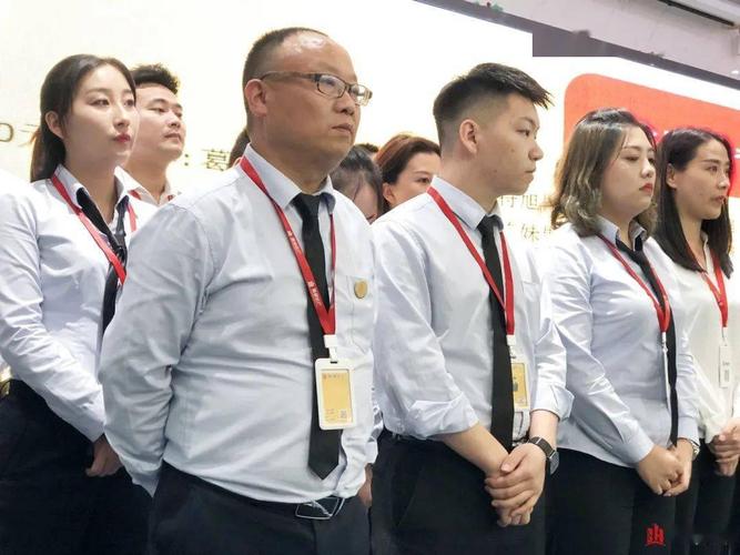 房产经纪人丨你看到的只是冰山一角我们的服务超乎你的想象